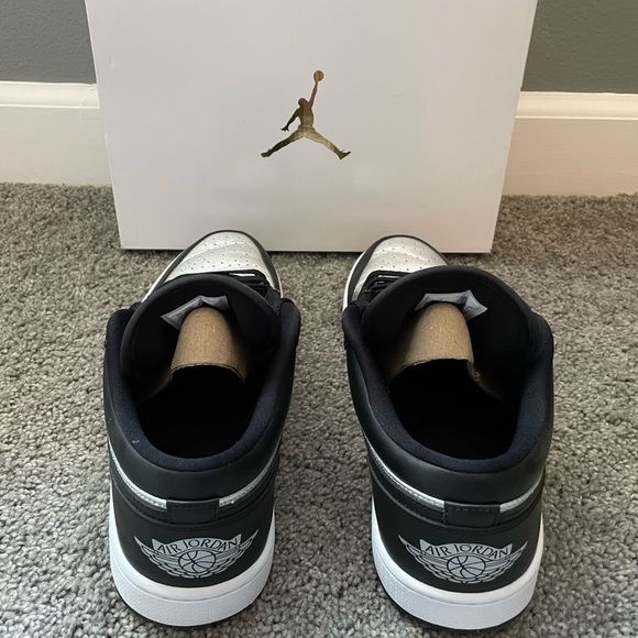 Jordan 1 Low SE Black Metallic Silver Mens 10.5 Women’s 12 main image 4
